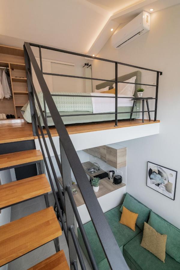 Cosy & Elegant Loft Suite In The City Center 자킨토스 타운 외부 사진