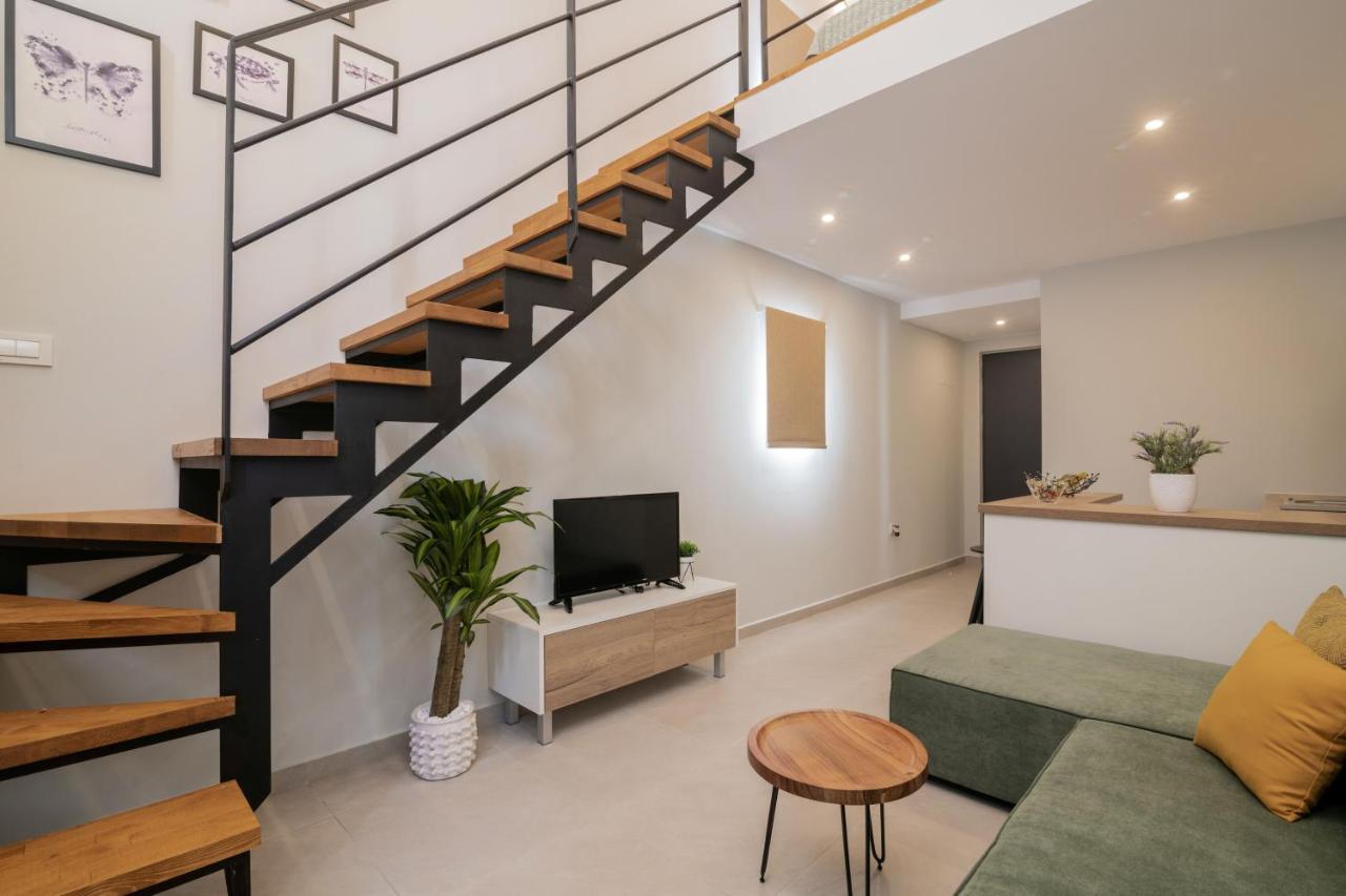Cosy & Elegant Loft Suite In The City Center 자킨토스 타운 외부 사진