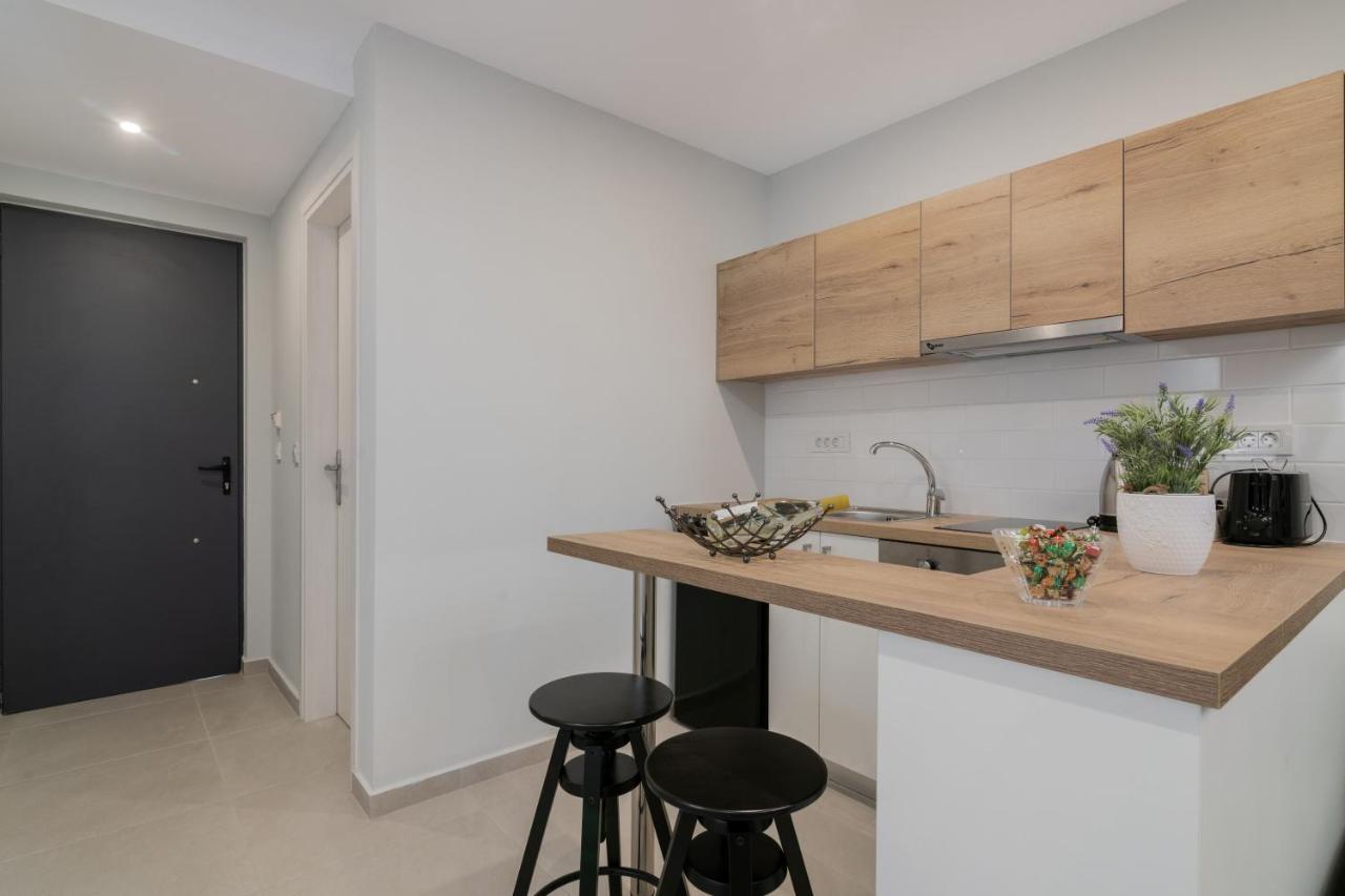Cosy & Elegant Loft Suite In The City Center 자킨토스 타운 외부 사진